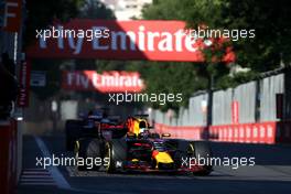 Daniel Ricciardo (AUS) Red Bull Racing  25.06.2017. Formula 1 World Championship, Rd 8, Azerbaijan Grand Prix, Baku Street Circuit, Azerbaijan, Race Day.