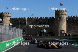 Nico Hulkenberg (GER) Renault Sport F1 Team RS17. 25.06.2017. Formula 1 World Championship, Rd 8, Azerbaijan Grand Prix, Baku Street Circuit, Azerbaijan, Race Day.