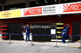Boards up outside the Sauber F1 Team garage. 01.03.2017. Formula One Testing, Day Three, Barcelona, Spain. Wednesday.