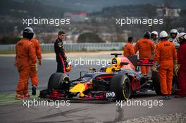Max Verstappen (NLD) Red Bull Racing RB13 stopped on the circuit. 08.03.2017. Formula One Testing, Day Two, Barcelona, Spain. Wednesday.