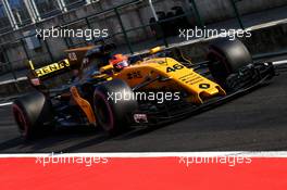 Robert Kubica (POL) Renault Sport F1 Team RS17 Test Driver. 02.08.2017. Formula 1 Testing, Budapest, Hungary.