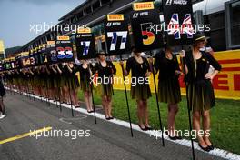 Grid girls.                                27.08.2017. Formula 1 World Championship, Rd 12, Belgian Grand Prix, Spa Francorchamps, Belgium, Race Day.