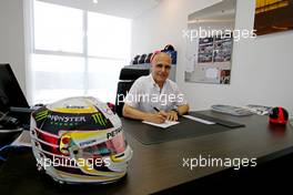 Stephane Cohen. 02.05.2017. Bell Racing  Factory Tour. Sakhir, Bahrain.