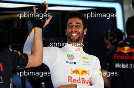 Daniel Ricciardo (AUS) Red Bull Racing. 14.04.2017. Formula 1 World Championship, Rd 3, Bahrain Grand Prix, Sakhir, Bahrain, Practice Day