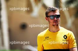 Sergey Sirotkin (RUS) Renault Sport F1 Team Third Driver. 14.04.2017. Formula 1 World Championship, Rd 3, Bahrain Grand Prix, Sakhir, Bahrain, Practice Day