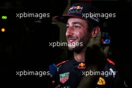 Daniel Ricciardo (AUS) Red Bull Racing with the media. 14.04.2017. Formula 1 World Championship, Rd 3, Bahrain Grand Prix, Sakhir, Bahrain, Practice Day