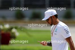 Lewis Hamilton (GBR) Mercedes AMG F1   14.04.2017. Formula 1 World Championship, Rd 3, Bahrain Grand Prix, Sakhir, Bahrain, Practice Day