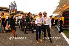 Alain Prost (FRA) and Thierry Koskas (FRA), Renault 16.04.2017. Formula 1 World Championship, Rd 3, Bahrain Grand Prix, Sakhir, Bahrain, Race Day.