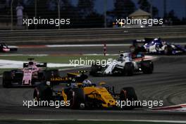 Jolyon Palmer (GBR) Renault Sport F1 Team RS17. 16.04.2017. Formula 1 World Championship, Rd 3, Bahrain Grand Prix, Sakhir, Bahrain, Race Day.