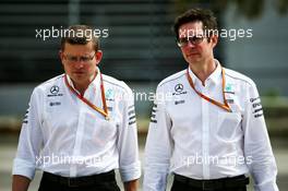 Andrew Shovlin (GBR) Mercedes AMG F1 Engineer (Right). 16.04.2017. Formula 1 World Championship, Rd 3, Bahrain Grand Prix, Sakhir, Bahrain, Race Day.