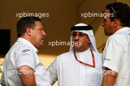 Zak Brown (USA) McLaren Executive Director (Left) with Sheikh Mohammed bin Essa Al Khalifa (BRN) CEO of the Bahrain Economic Development Board and McLaren Shareholder (Centre). 13.04.2017. Formula 1 World Championship, Rd 3, Bahrain Grand Prix, Sakhir, Bahrain, Preparation Day.