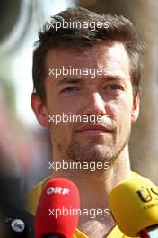 Jolyon Palmer (GBR) Renault Sport F1 Team   13.04.2017. Formula 1 World Championship, Rd 3, Bahrain Grand Prix, Sakhir, Bahrain, Preparation Day.