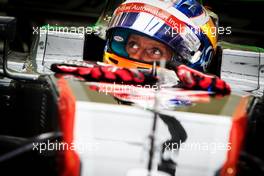 Romain Grosjean (FRA) Haas F1 Team VF-17. 18.04.2017. Formula 1 Testing. Sakhir, Bahrain. Tuesday.
