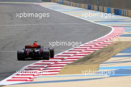 Daniel Ricciardo (AUS) Red Bull Racing  18.04.2017. Formula 1 Testing. Sakhir, Bahrain. Tuesday.