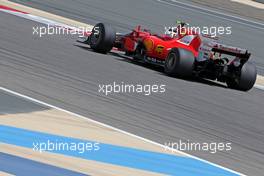 Sebastian Vettel (GER) Scuderia Ferrari  18.04.2017. Formula 1 Testing. Sakhir, Bahrain. Tuesday.