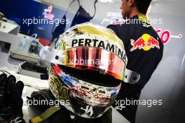 The helmet of Sean Gelael (IDN) Scuderia Toro Rosso Test Driver. 18.04.2017. Formula 1 Testing. Sakhir, Bahrain. Tuesday.