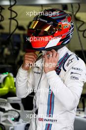 Gary Paffett (GBR) Williams Test Driver. 19.04.2017. Formula 1 Testing. Sakhir, Bahrain. Wednesday.
