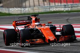 Stoffel Vandoorne (BEL) McLaren MCL32. 19.04.2017. Formula 1 Testing. Sakhir, Bahrain. Wednesday.