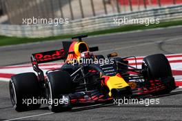 Pierre Gasly (FRA) Red Bull Racing RB13 Test Driver. 19.04.2017. Formula 1 Testing. Sakhir, Bahrain. Wednesday.