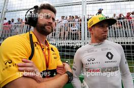 Nico Hulkenberg (GER) Renault Sport F1 Team (Right) on the grid. 11.06.2017. Formula 1 World Championship, Rd 7, Canadian Grand Prix, Montreal, Canada, Race Day.