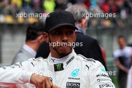 Lewis Hamilton (GBR) Mercedes AMG F1 on the grid. 09.04.2017. Formula 1 World Championship, Rd 2, Chinese Grand Prix, Shanghai, China, Race Day.