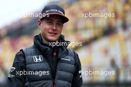 Stoffel Vandoorne (BEL) McLaren. 06.04.2017. Formula 1 World Championship, Rd 2, Chinese Grand Prix, Shanghai, China, Preparation Day.