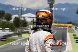Race retiree Stoffel Vandoorne (BEL) McLaren watches team mate Fernando Alonso (ESP) McLaren MCL32. 14.05.2017. Formula 1 World Championship, Rd 5, Spanish Grand Prix, Barcelona, Spain, Race Day.