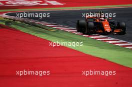 Stoffel Vandoorne (BEL) McLaren MCL32. 13.05.2017. Formula 1 World Championship, Rd 5, Spanish Grand Prix, Barcelona, Spain, Qualifying Day.