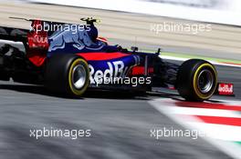 Carlos Sainz Jr (ESP) Scuderia Toro Rosso STR12. 13.05.2017. Formula 1 World Championship, Rd 5, Spanish Grand Prix, Barcelona, Spain, Qualifying Day.