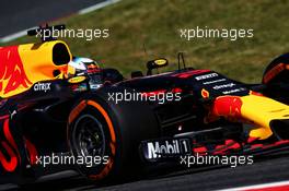 Daniel Ricciardo (AUS) Red Bull Racing RB13. 13.05.2017. Formula 1 World Championship, Rd 5, Spanish Grand Prix, Barcelona, Spain, Qualifying Day.