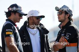 (L to R): Carlos Sainz Jr (ESP) Scuderia Toro Rosso with Lewis Hamilton (GBR) Mercedes AMG F1 and Sergio Perez (MEX) Sahara Force India F1. 11.05.2017. Formula 1 World Championship, Rd 5, Spanish Grand Prix, Barcelona, Spain, Preparation Day.