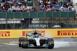 Valtteri Bottas (FIN) Mercedes AMG F1 W08 locks up under braking. 14.07.2017. Formula 1 World Championship, Rd 10, British Grand Prix, Silverstone, England, Practice Day.