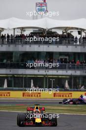 Daniel Ricciardo (AUS) Red Bull Racing RB13. 15.07.2017. Formula 1 World Championship, Rd 10, British Grand Prix, Silverstone, England, Qualifying Day.
