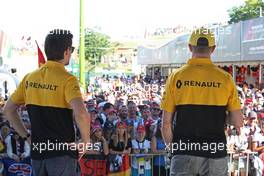Nico Hulkenberg (GER) Renault Sport F1 Team and Jolyon Palmer (GBR) Renault Sport F1 Team   29.07.2017. Formula 1 World Championship, Rd 11, Hungarian Grand Prix, Budapest, Hungary, Qualifying Day.