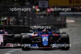 Sergio Perez (MEX) Sahara Force India F1 VJM10 and Daniil Kvyat (RUS) Scuderia Toro Rosso STR12 battle for position. 28.05.2017. Formula 1 World Championship, Rd 6, Monaco Grand Prix, Monte Carlo, Monaco, Race Day.