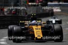 Jolyon Palmer (GBR) Renault Sport F1 Team RS17. 28.05.2017. Formula 1 World Championship, Rd 6, Monaco Grand Prix, Monte Carlo, Monaco, Race Day.