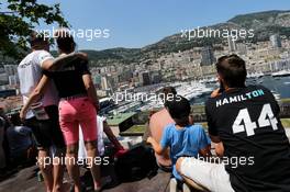 Fans gain a scenic view of Monaco. 27.05.2017. Formula 1 World Championship, Rd 6, Monaco Grand Prix, Monte Carlo, Monaco, Qualifying Day.
