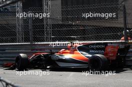Stoffel Vandoorne (BEL) McLaren MCL32 crashes during qualifying. 27.05.2017. Formula 1 World Championship, Rd 6, Monaco Grand Prix, Monte Carlo, Monaco, Qualifying Day.