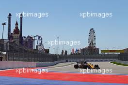 Jolyon Palmer (GBR) Renault Sport F1 Team   28.04.2017. Formula 1 World Championship, Rd 4, Russian Grand Prix, Sochi Autodrom, Sochi, Russia, Practice Day.