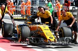 The Renault Sport F1 Team RS17 of Sergey Sirotkin (RUS) Renault Sport F1 Team Third Driver is recovered back to the pits. 28.04.2017. Formula 1 World Championship, Rd 4, Russian Grand Prix, Sochi Autodrom, Sochi, Russia, Practice Day.