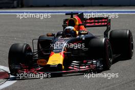 Daniel Ricciardo (AUS) Red Bull Racing RB13. 28.04.2017. Formula 1 World Championship, Rd 4, Russian Grand Prix, Sochi Autodrom, Sochi, Russia, Practice Day.