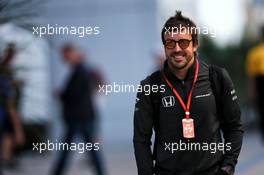 Fernando Alonso (ESP) McLaren. 29.04.2017. Formula 1 World Championship, Rd 4, Russian Grand Prix, Sochi Autodrom, Sochi, Russia, Qualifying Day.