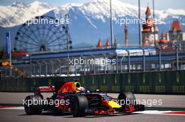 Daniel Ricciardo (AUS) Red Bull Racing RB13. 29.04.2017. Formula 1 World Championship, Rd 4, Russian Grand Prix, Sochi Autodrom, Sochi, Russia, Qualifying Day.