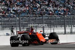 Stoffel Vandoorne (BEL) McLaren MCL32. 29.04.2017. Formula 1 World Championship, Rd 4, Russian Grand Prix, Sochi Autodrom, Sochi, Russia, Qualifying Day.