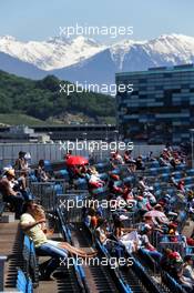 Fans in the grandstand. 29.04.2017. Formula 1 World Championship, Rd 4, Russian Grand Prix, Sochi Autodrom, Sochi, Russia, Qualifying Day.
