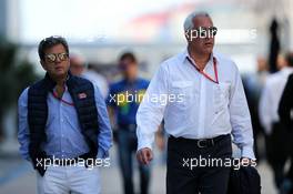 Lawrence Stroll (CDN) Businessman (Right). 29.04.2017. Formula 1 World Championship, Rd 4, Russian Grand Prix, Sochi Autodrom, Sochi, Russia, Qualifying Day.