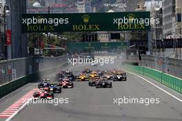 Race 1, Start of the race 24.06.2017. FIA Formula 2 Championship, Rd 4, Baku, Azerbaijan, Saturday.