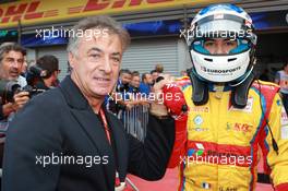 Race 2, Giuliano Alesi (FRA) Trident race winner and his father Jean Alesi (FRA) 27.08.2017. GP3 Series, Rd 5, Spa-Francorchamps, Belgium, Sunday.