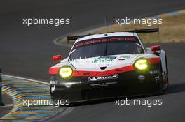Richard Lietz (AUT) / Frederic Makowiecki (FRA) #91 Porsche GT Team, Porsche 911 RSR. 04.06.2017. Le Mans 24 Hour, Testing, Le Mans, France.