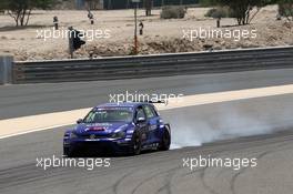 Giacomo Altoe (ITA) Volkswagen Golf GTi TCR, West Coast Racing 14.04.2017. TCR International Series, Rd 2, Sakhir, Bahrain, Friday.